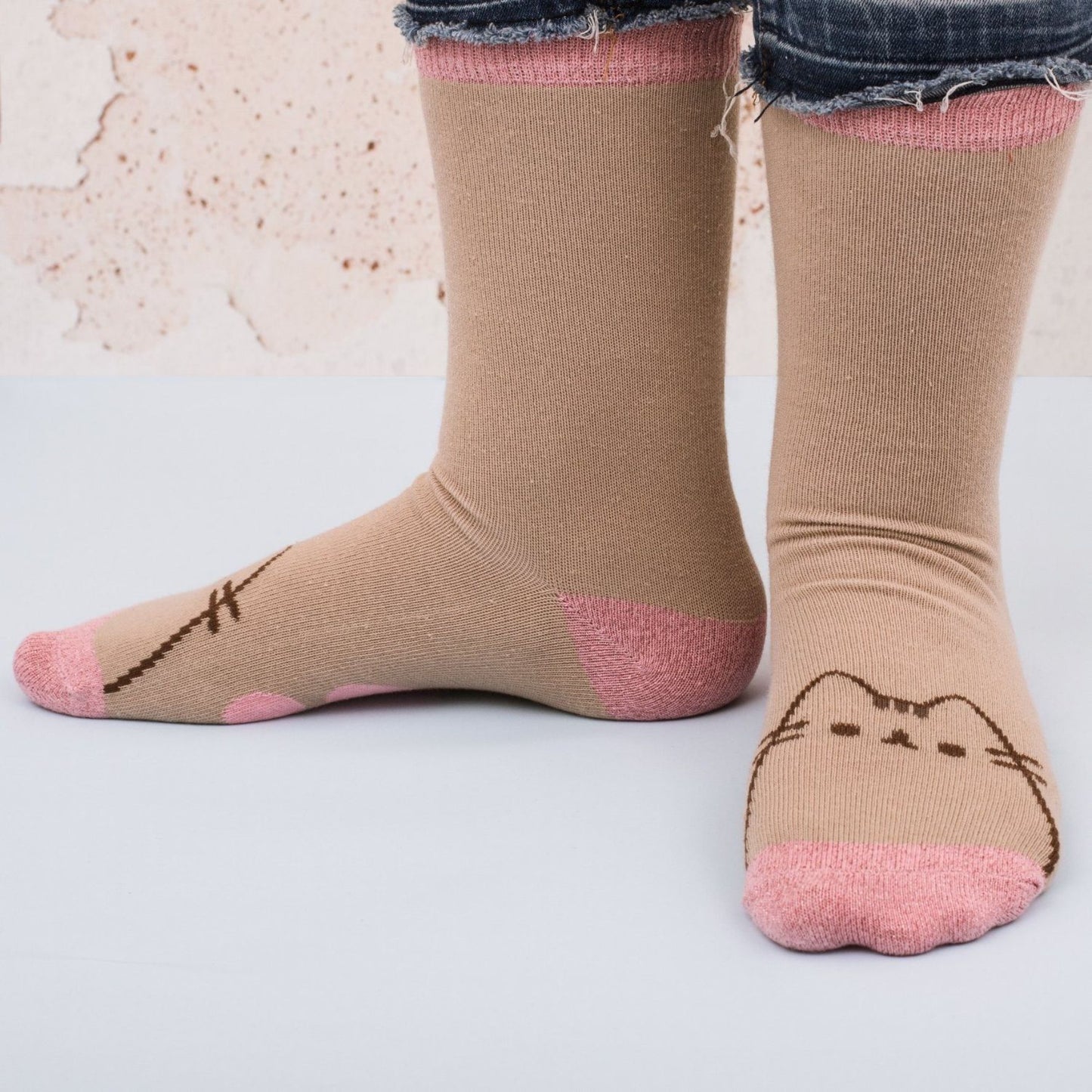 Tasse Pusheen Home - Tasse mit Socke - Pink Cupcake