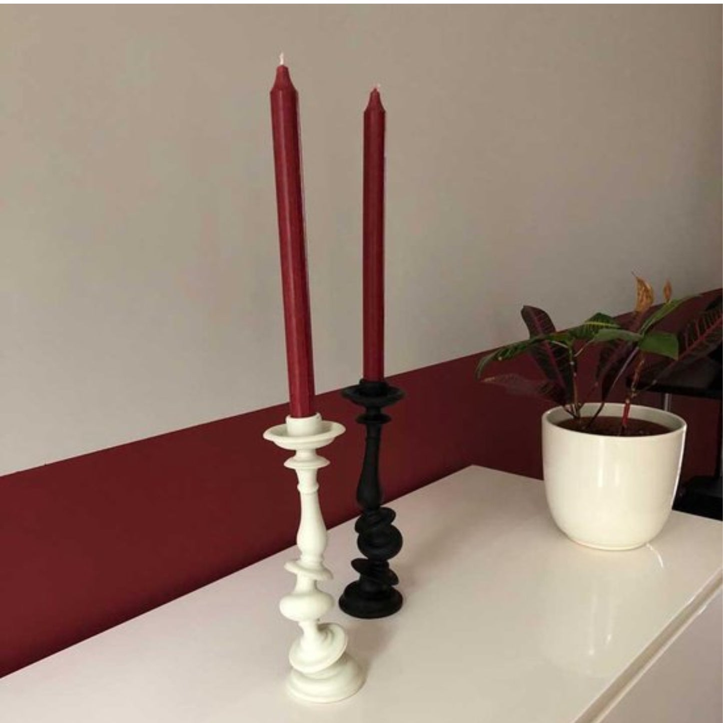 Areaware Distortion Kerzenhalter - Weiß - 25 cm